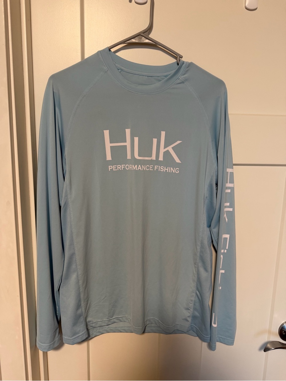 Huk Men's Long-Sleeve Performance Fishing Shirt - Light Blue